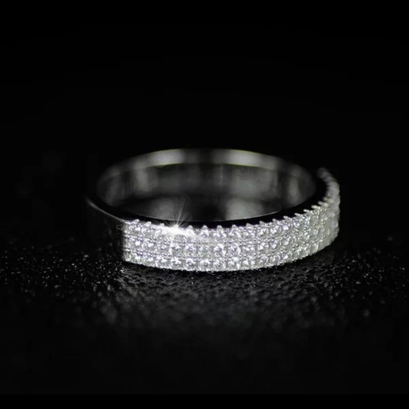 ✨BEST SELLER✨Gorgeous Dainty Band✨ - Picture 4 of 8